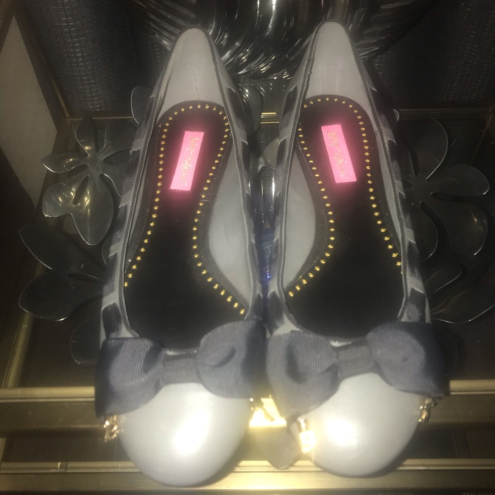 Betsy Johnson flats 10